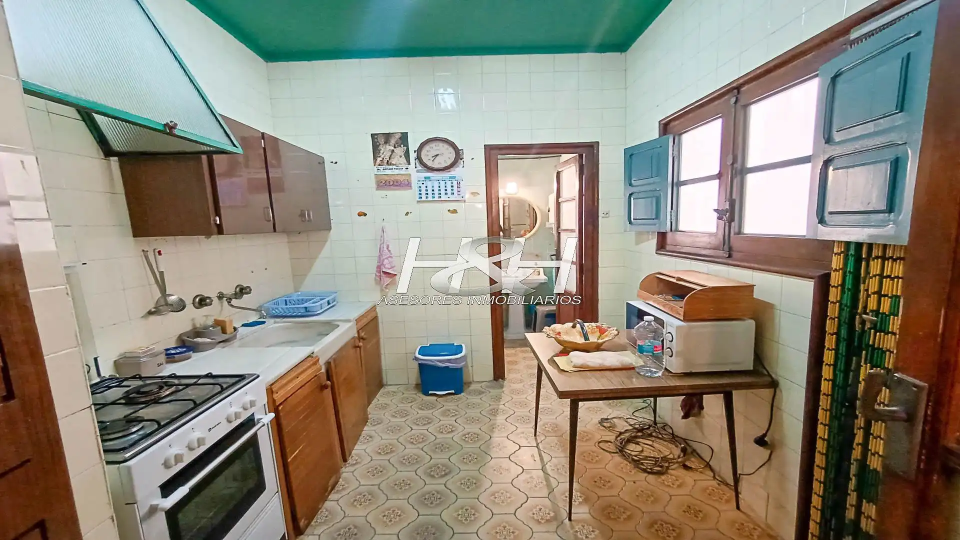 Cuina de Casa o xalet en venda en Burjassot amb Terrassa i Traster