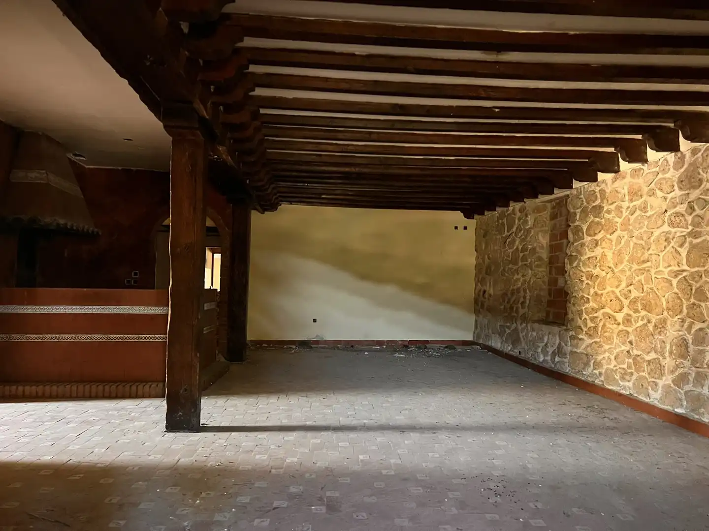 Buildings for sale in C/ Extrarradio , Castrillo de Duero