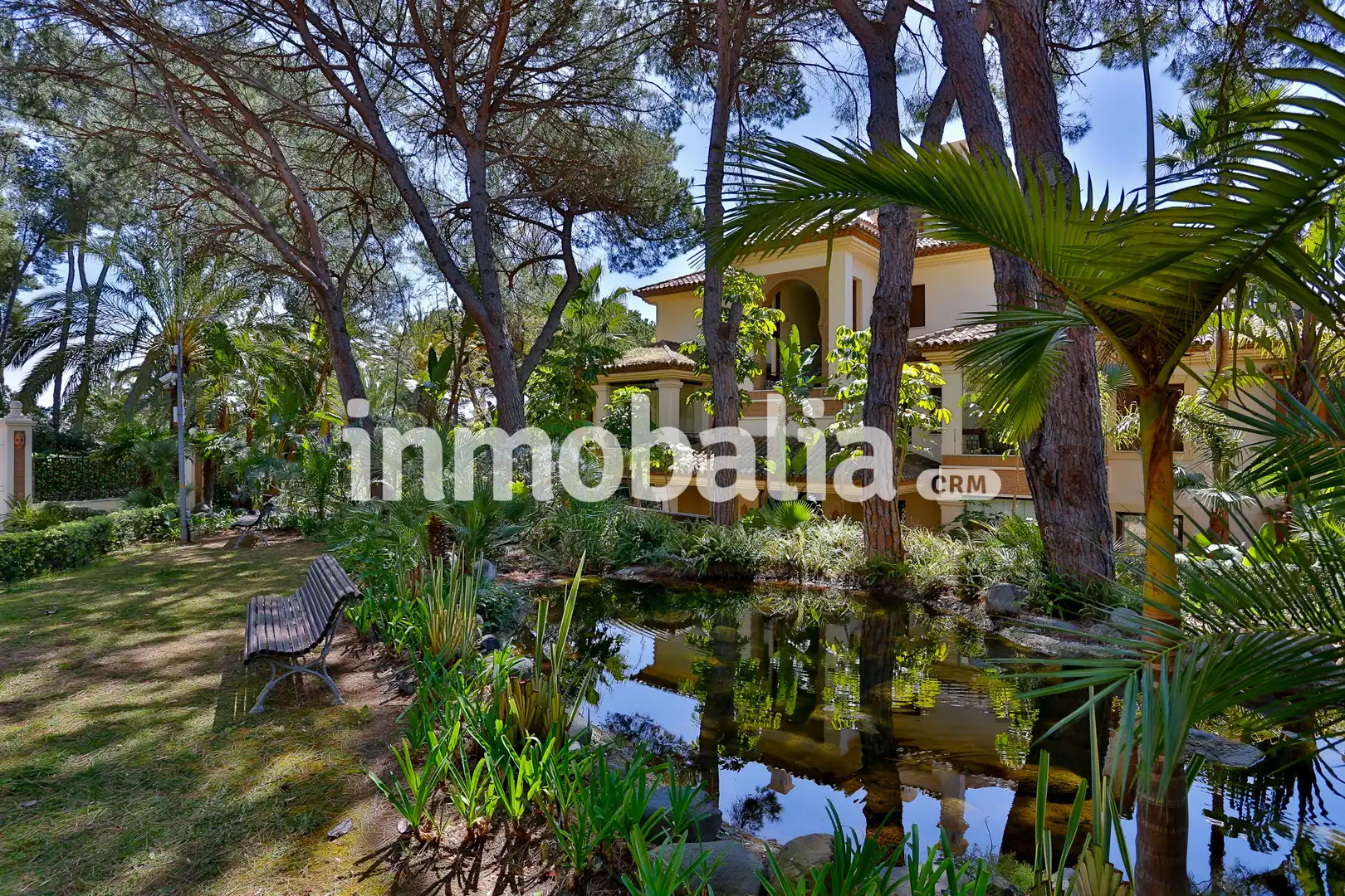 Jardí de Àtic de lloguer en Marbella amb Aire condicionat, Terrassa i Piscina
