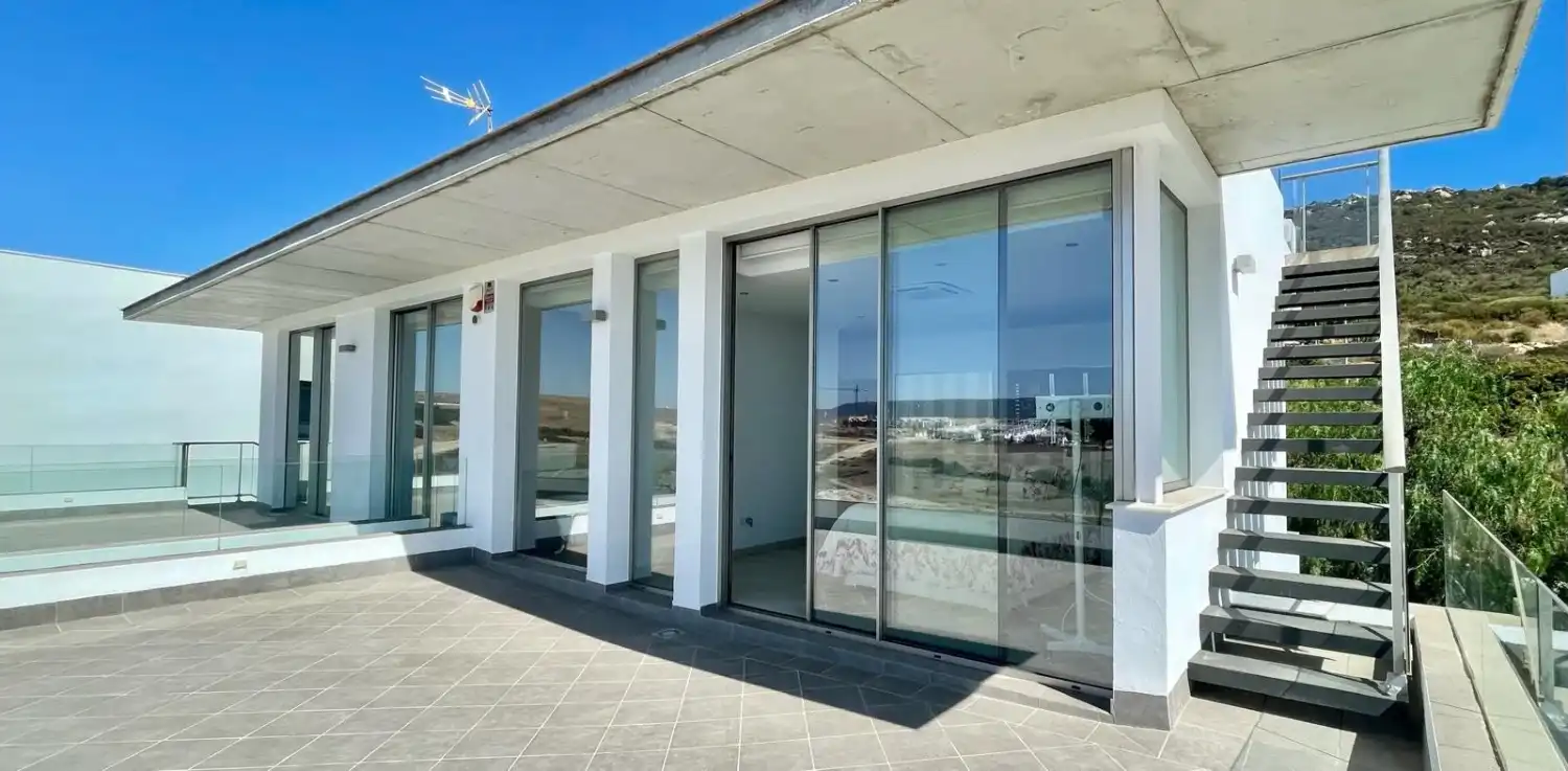 Chalet con piscina en venta en Alemanes, imagen 6