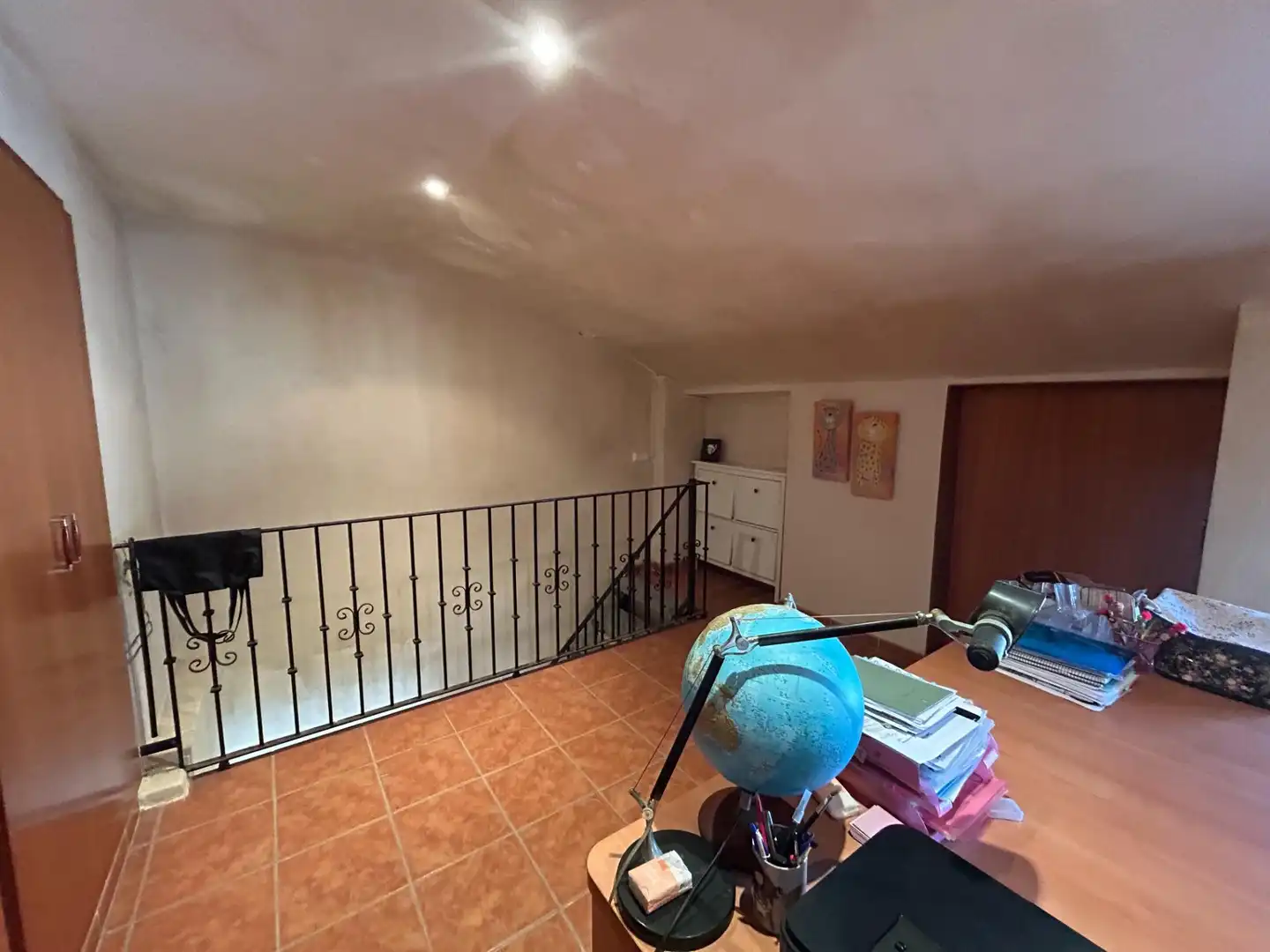 Einfamilien-Reihenhaus zum Verkauf in Cullera mit Klimaanlage, Privatgarten und Terrasse