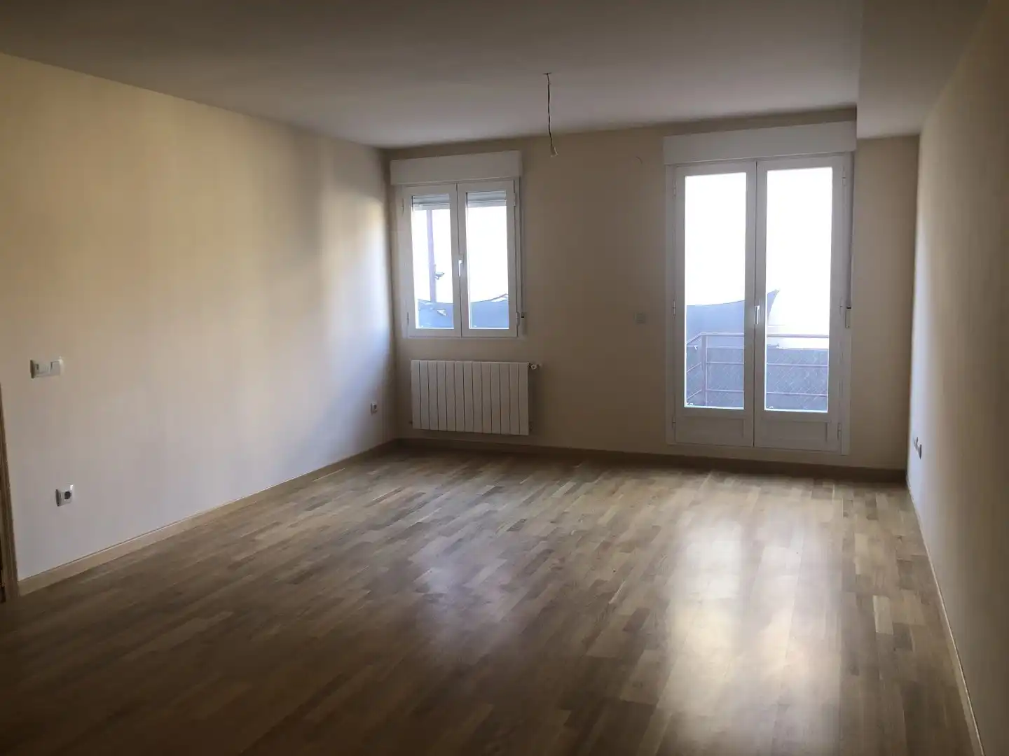 Sala de estar de Casa adosada en venta en La Lastrilla  con Calefacción, Jardín privado y Terraza