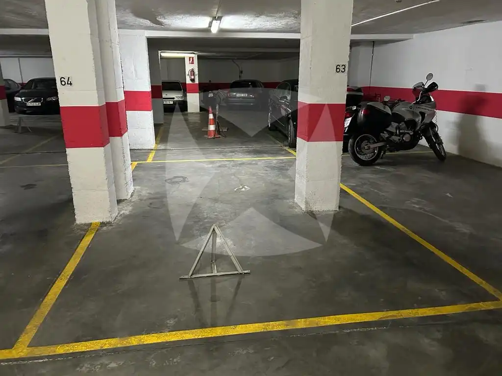 Aparcament en venda a Plaza de Antonio Zoido Díaz
