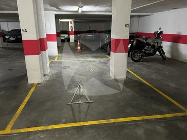 Individuel à vendre à Plaza de Antonio Zoido Díaz