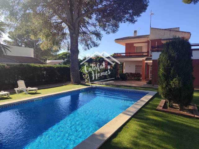 Casa-chalet en Venta en Calafat