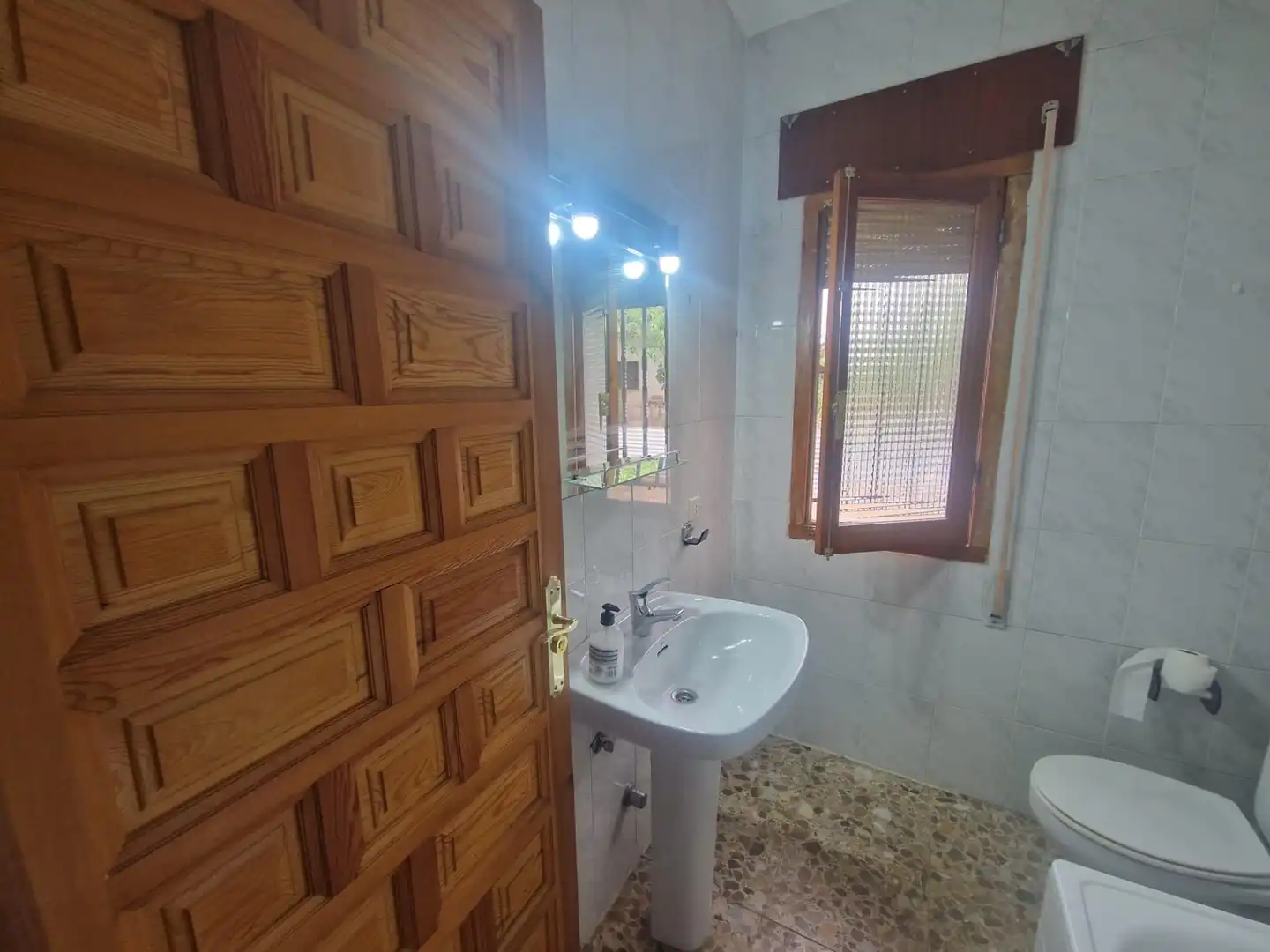 Bany de Casa o xalet en venda en Numancia de la Sagra amb Calefacció, Jardí privat i Traster