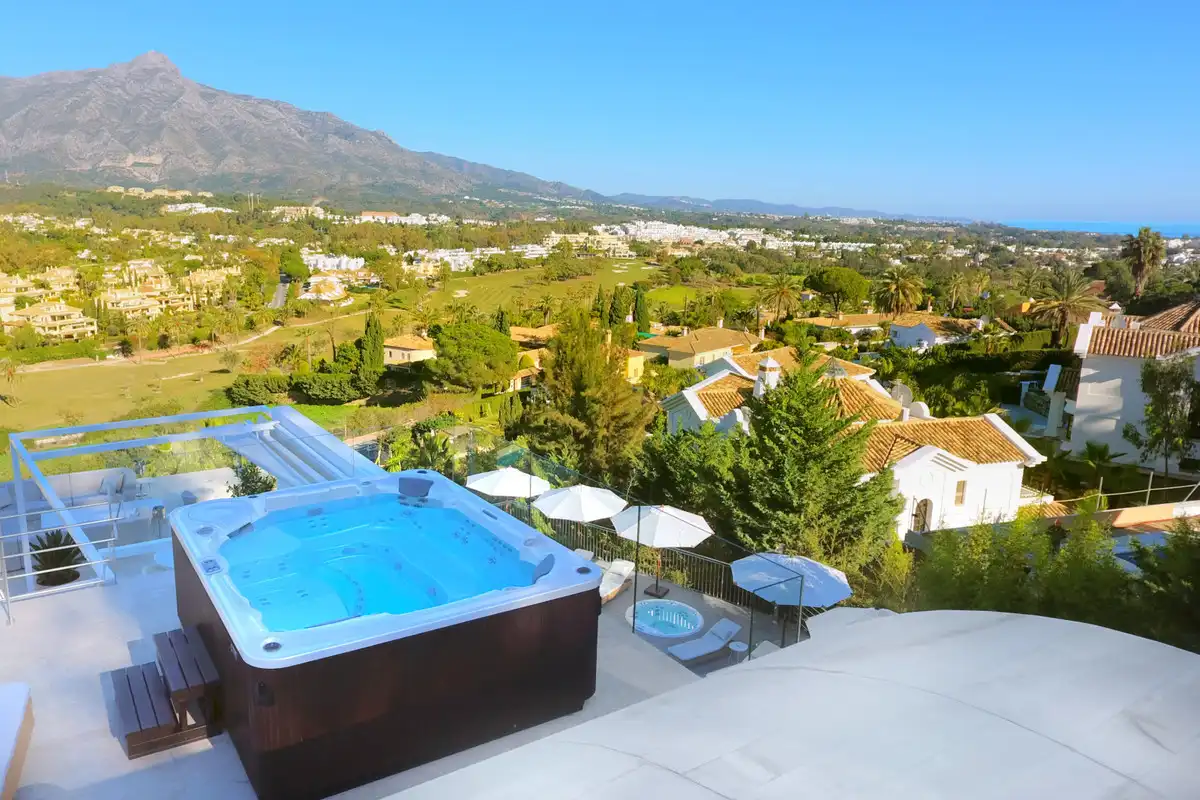 Casa amb piscina en venda a Nueva Andalucía, imagen 11