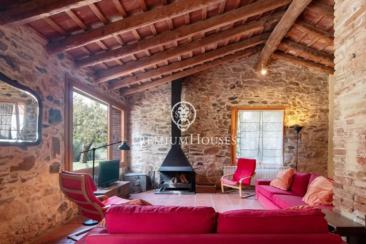 Sala d'estar de Finca rústica en venda en Alcover amb Calefacció, Jardí privat i Terrassa