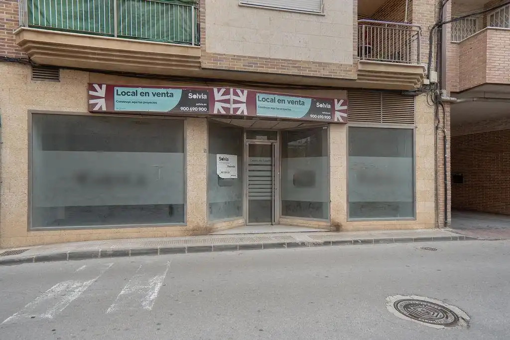 Local comercial en venda a de Huerto Alix