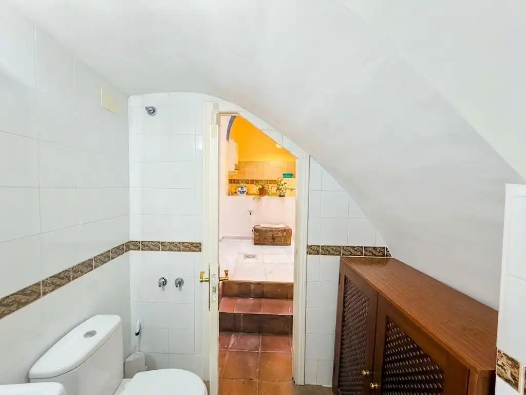 Baño de Piso en venta en Sevilla con Aire acondicionado y Calefacción