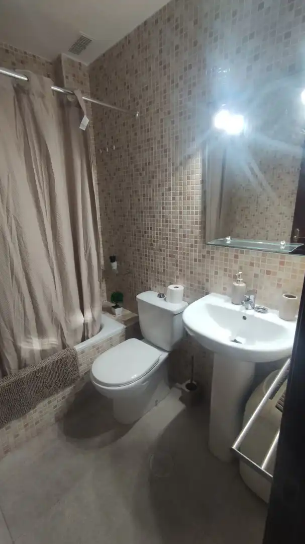 Bathroom of Apartments for sale in Algeciras  with Air Conditioner, Furnished and Oven