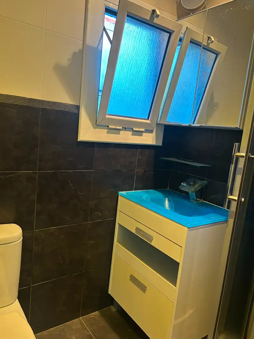 Baño de Ático en venta en Santa Coloma de Gramenet con Aire acondicionado, Parquet y Terraza