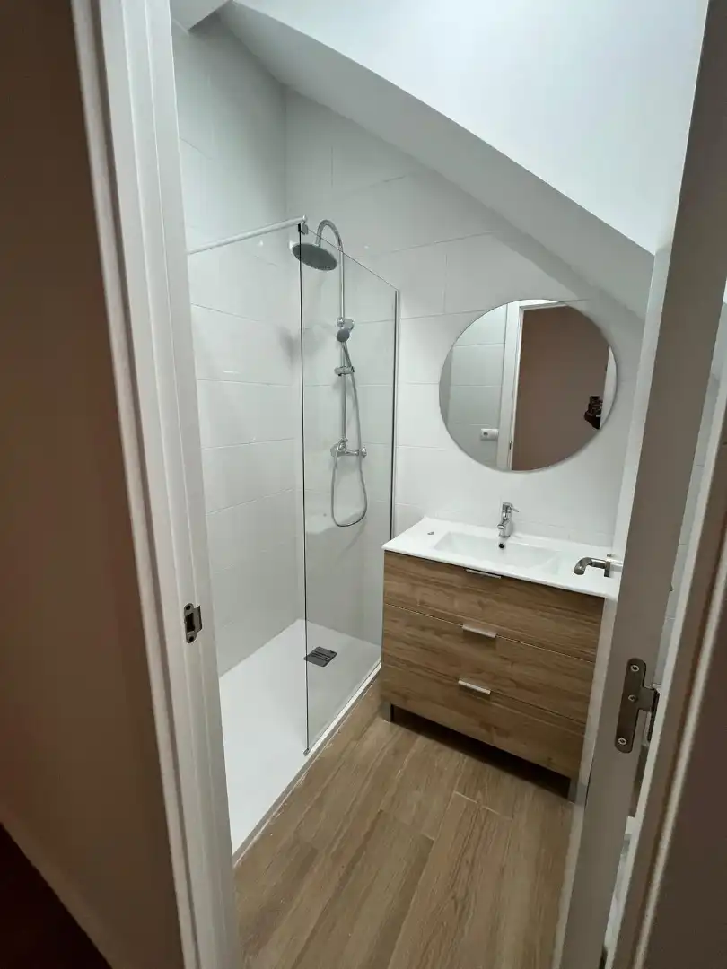 Badezimmer von Haus oder Chalet zum Verkauf in Alginet mit Parkett und Terrasse