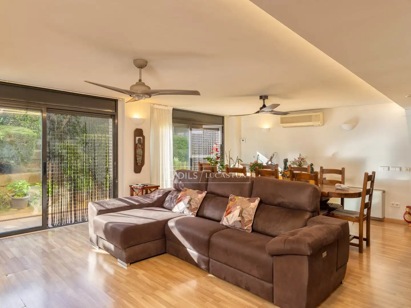 Living room of Houses for sale in Sarrià de Ter  with Air Conditioner, Heating and Private garden