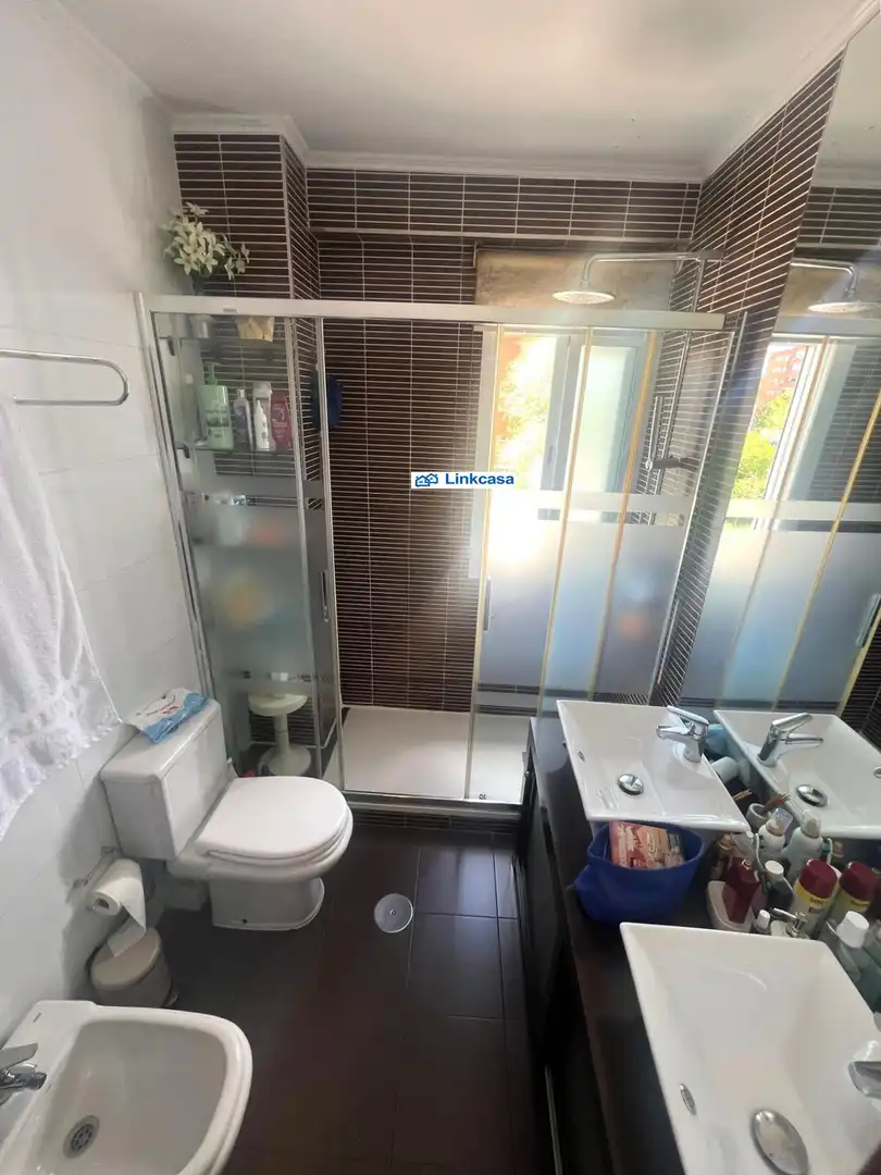 Bathroom of Flat for sale in Madrid  with Heating and Terrace