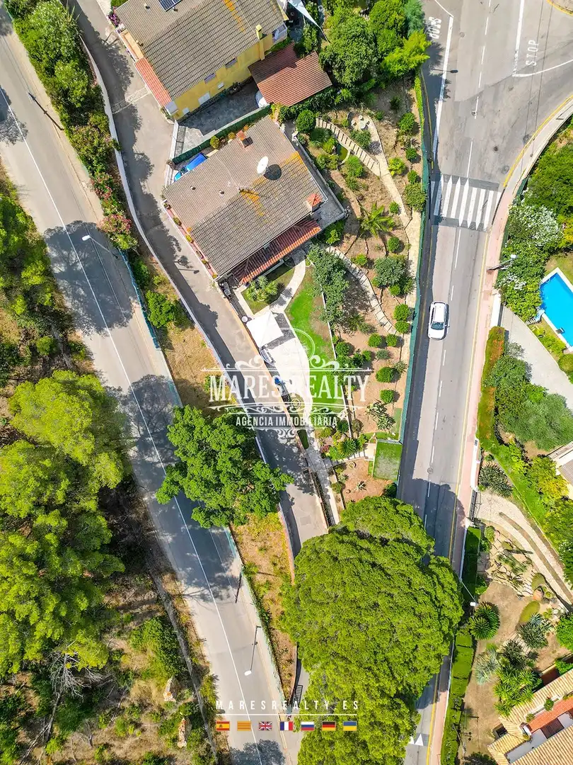 Außenansicht von Haus oder Chalet zum Verkauf in Lloret de Mar mit Klimaanlage, Heizung und Privatgarten