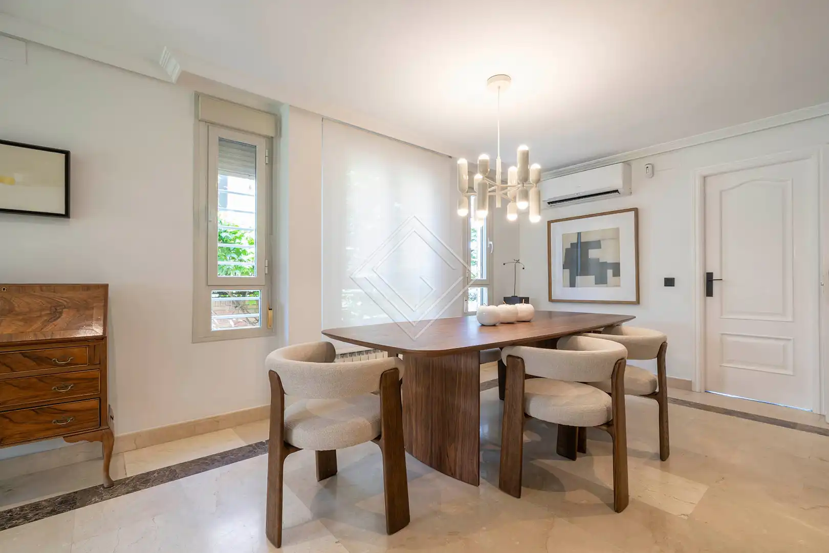 Semi-detached house with pool for sale in Moncloa - Aravaca, imagen 3