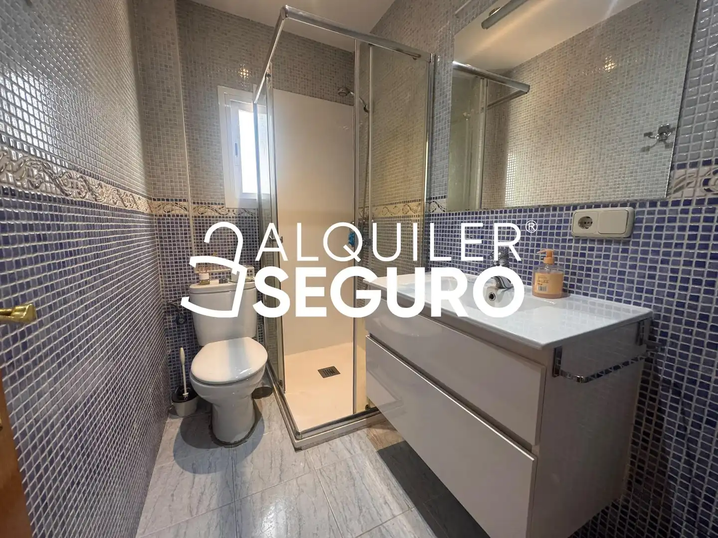 Bathroom of Flat for rent in Madrid  with Heating and Terrace