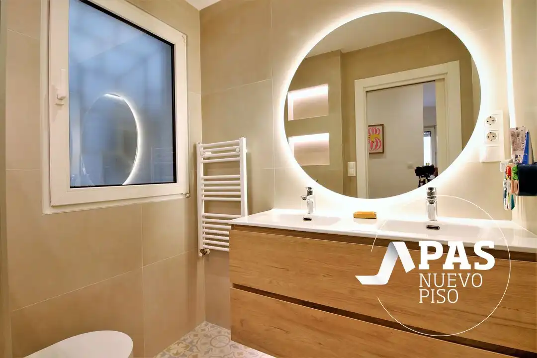 Bathroom of Flat for sale in Centro - Ayuntamiento