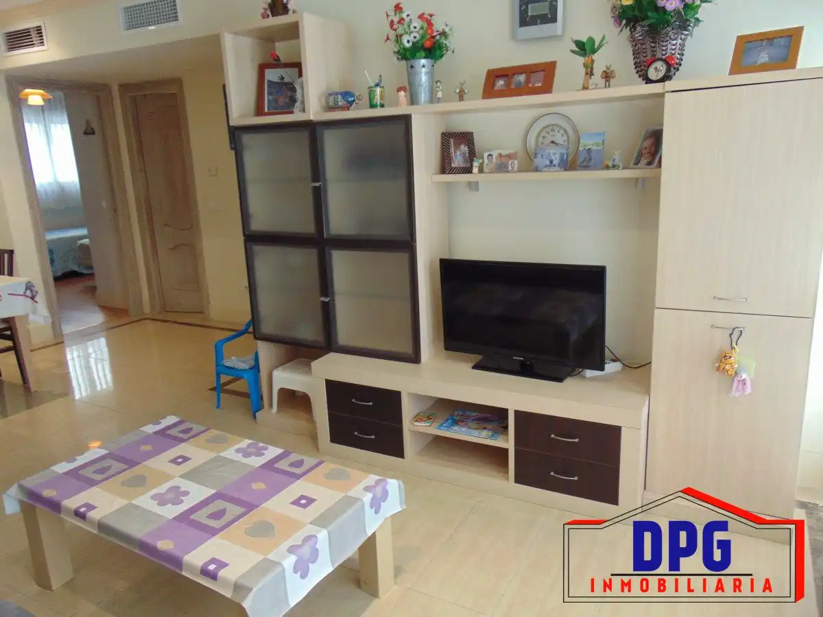 Sala de estar de Apartamento en venta en Garrucha con Aire acondicionado, Terraza y Amueblado