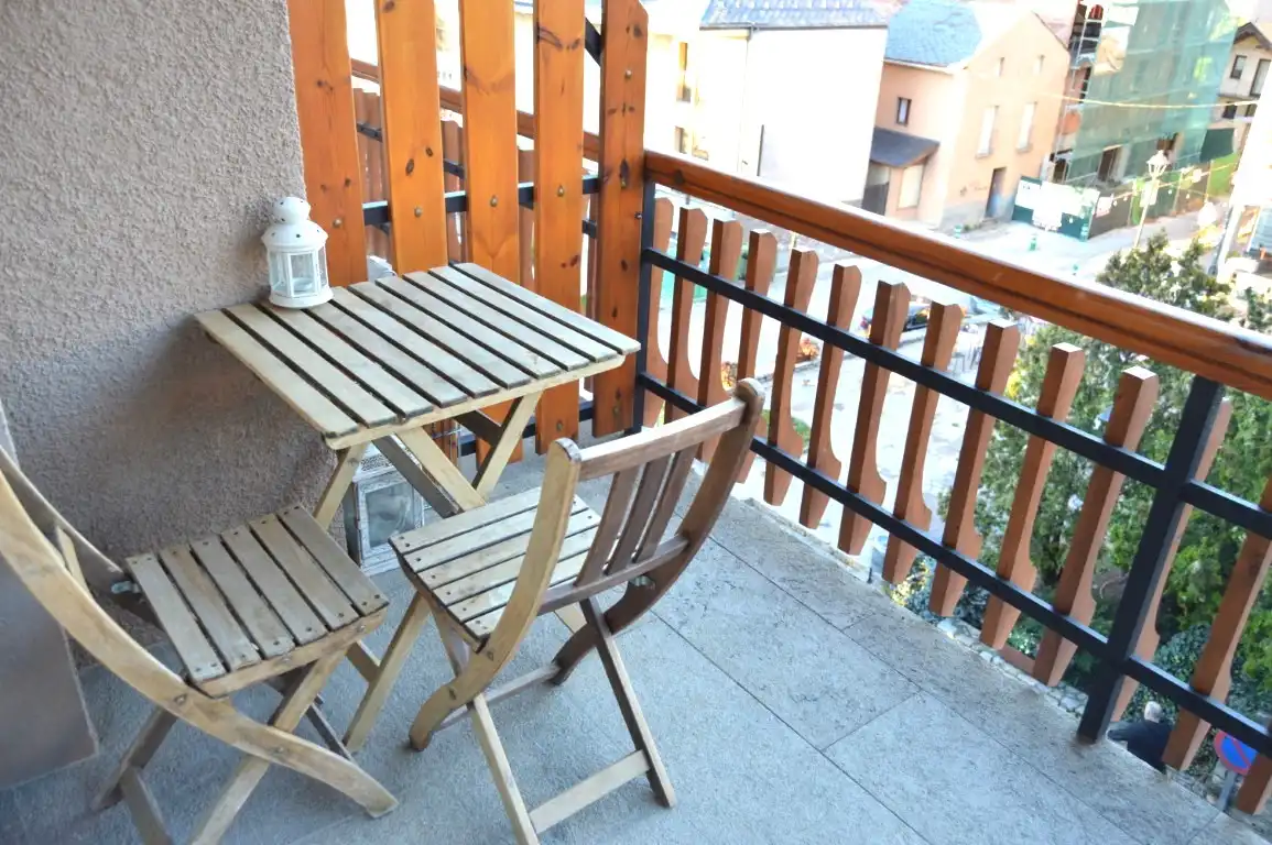 Terraza de Apartamento de alquiler en Alp con Calefacción, Parquet y Terraza