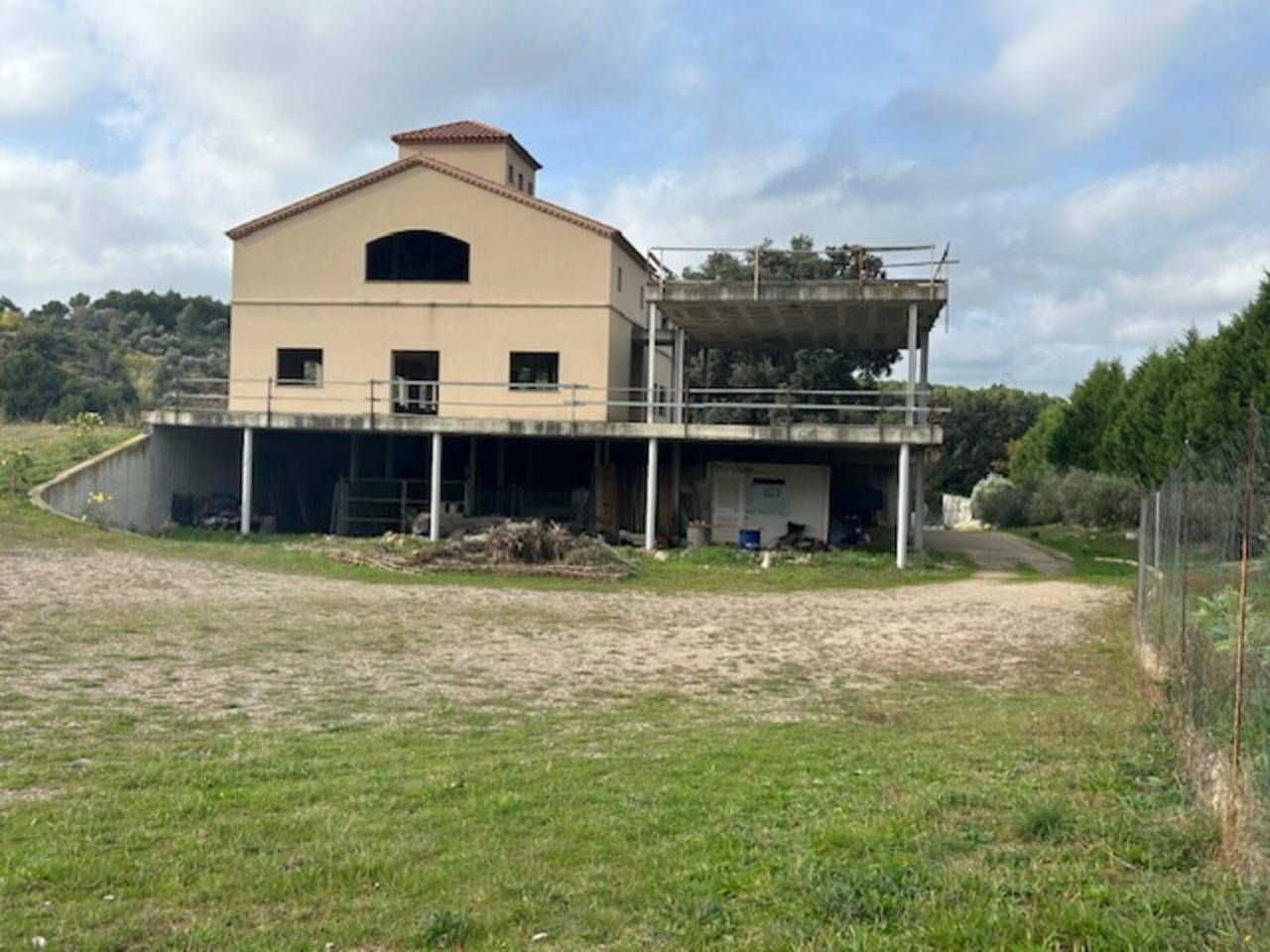 Vista exterior de Finca rústica en venta en Terrassa
