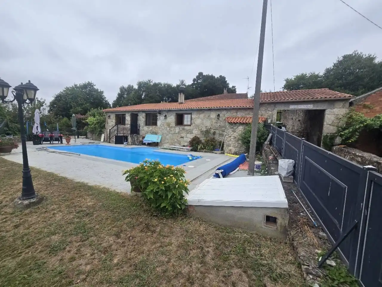 Schwimmbecken von Haus oder Chalet zum Verkauf in O Saviñao  mit Heizung, Privatgarten und Terrasse