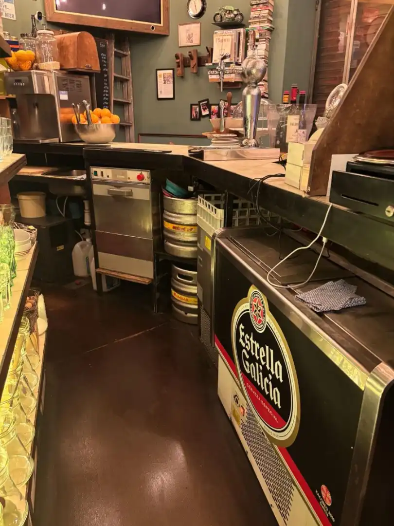 Local en traspaso en Barcelona con Aire acondicionado, Terraza y Amueblado