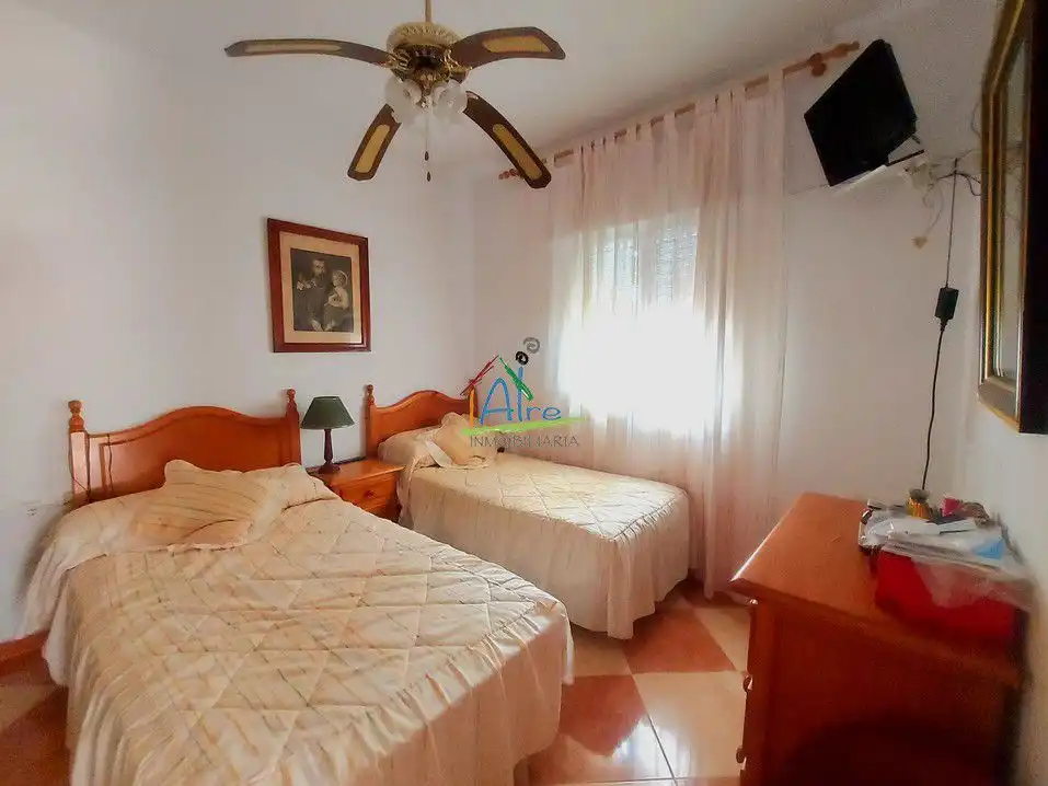 Chalet con piscina en venta en Playa golf, imagen 9