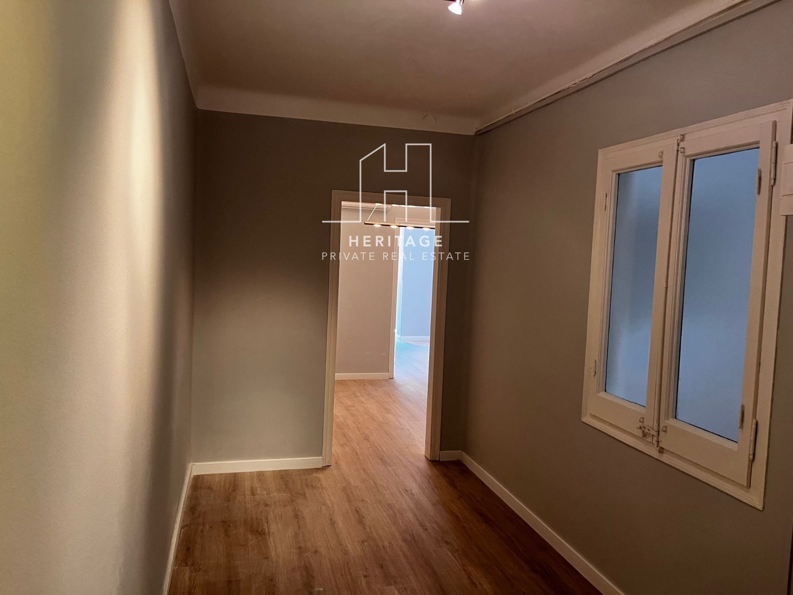 Office for sale in  Barcelona Capital  with Air Conditioner and Heating