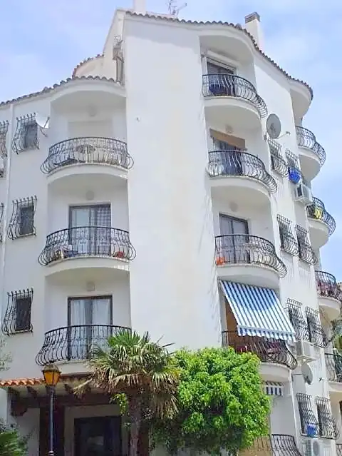 Studio avec piscine à vendre à LLAGOSTA, imagen 3