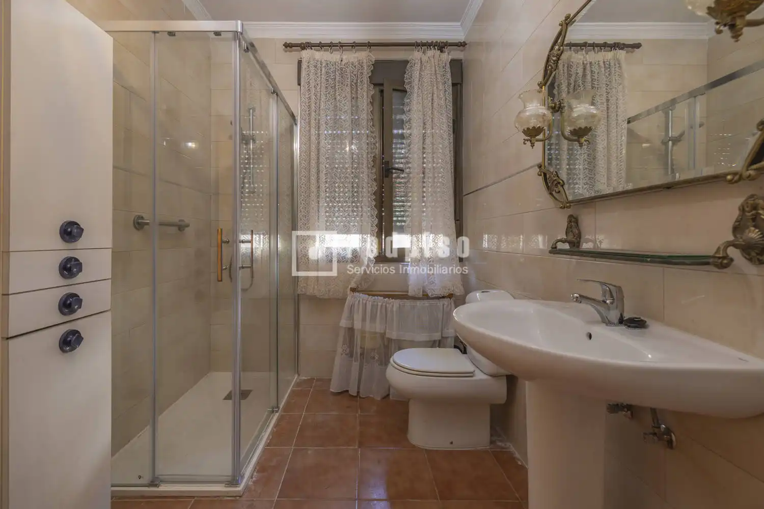 Baño de Casa o chalet en venta en Noblejas con Calefacción, Jardín privado y Trastero
