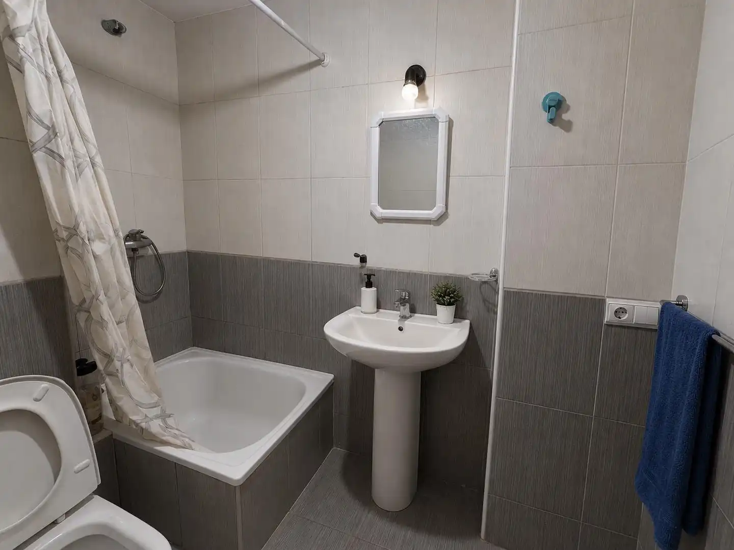 Bathroom of Flat for sale in Roquetas de Mar
