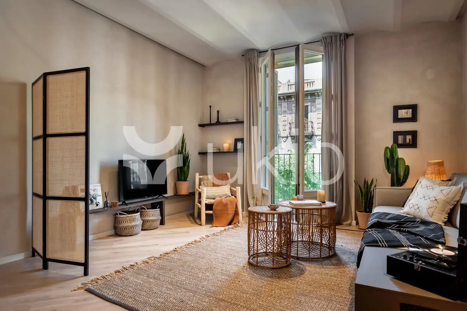 Apartment with lift to rent in Carrer de la Diputació, imagen 5