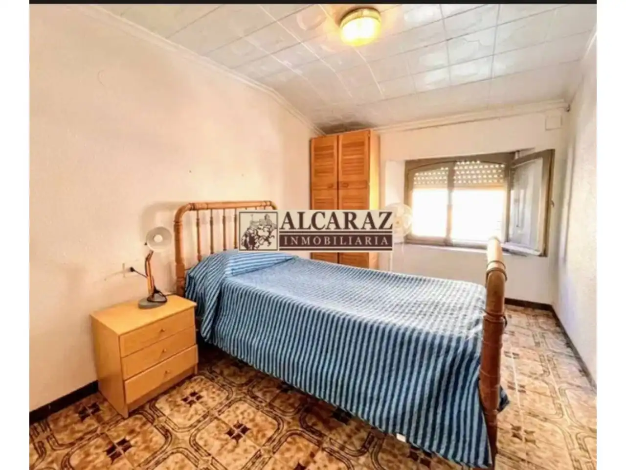 Dormitori de Casa o xalet en venda en Onil amb Aire condicionat i Calefacció