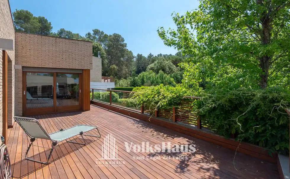 Terrasse von Haus oder Chalet zum Verkauf in Sant Cugat del Vallès mit Klimaanlage, Heizung und Privatgarten