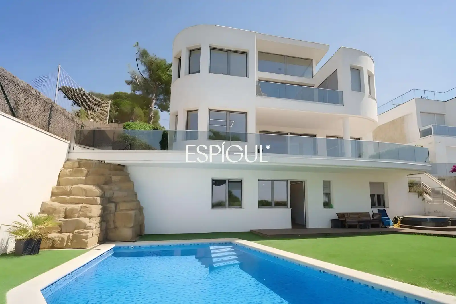 Vista exterior de Casa o chalet en venta en Vilassar de Dalt con Aire acondicionado, Calefacción y Jardín privado