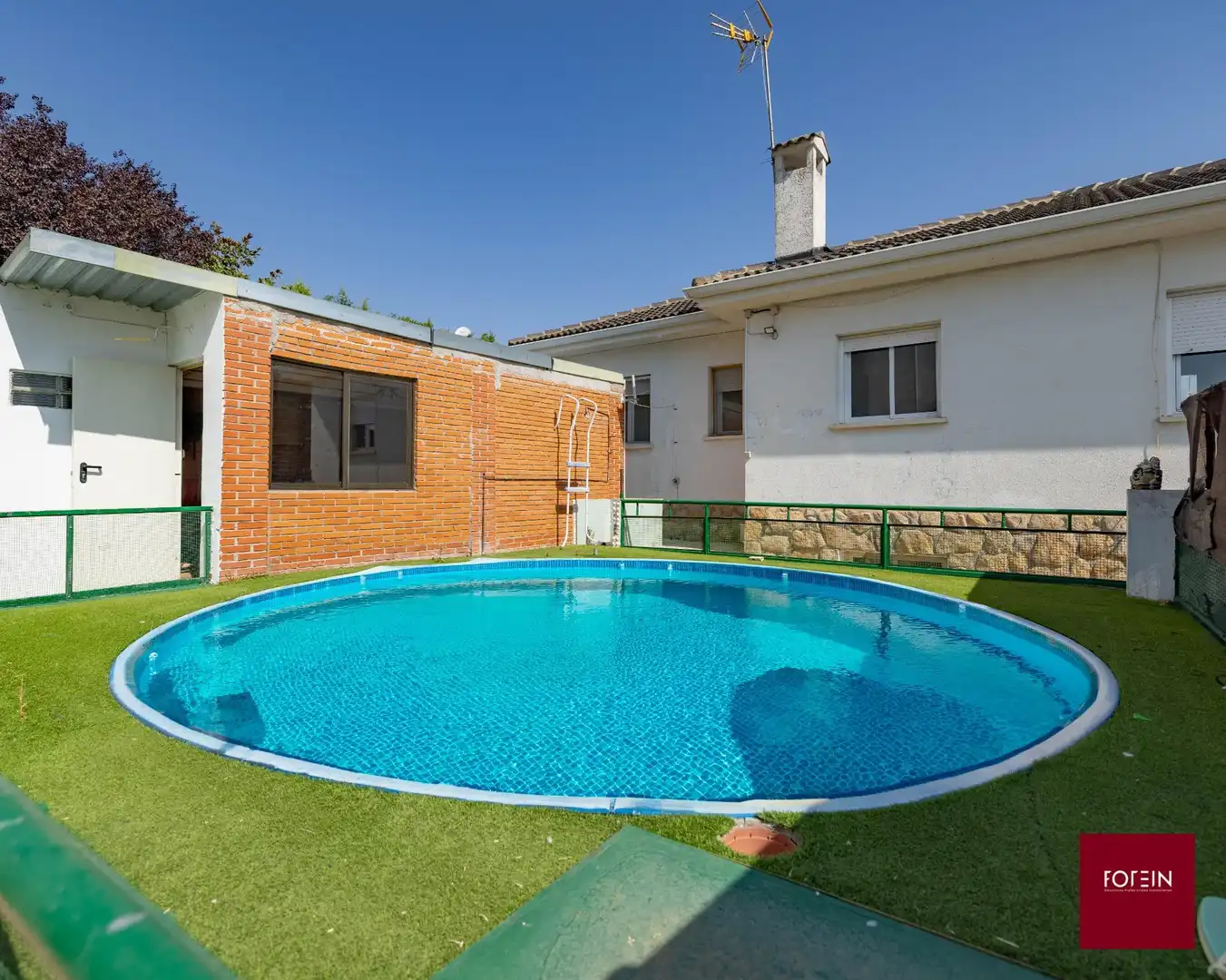 Swimming pool of Houses for sale in Galápagos  with Air Conditioner, Heating and Private garden