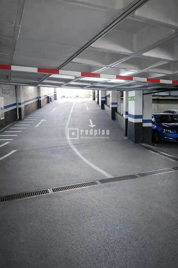 Garage for sale in de Cristóbal Bordiú, Ríos Rosas - Nuevos Ministerios