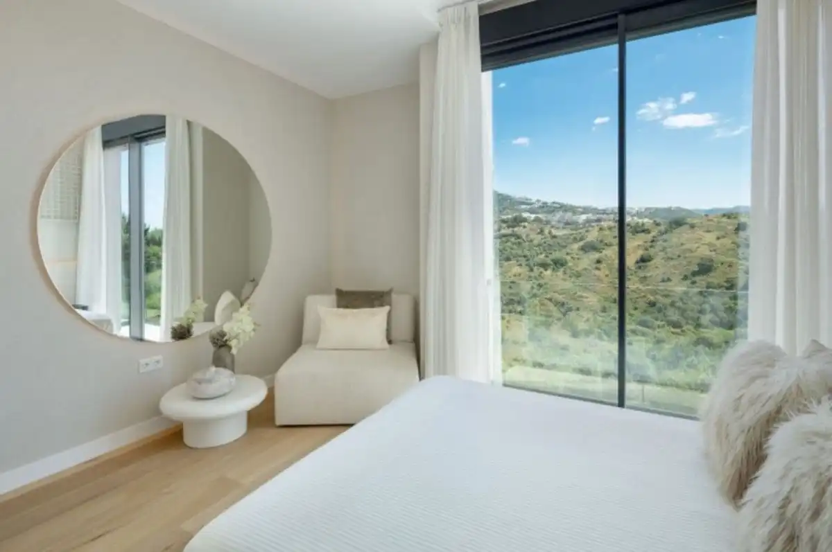 Chalet con piscina en venta en Río Real - Los Monteros, imagen 11