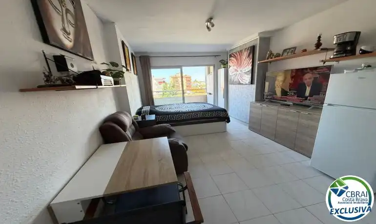 Habitación de Estudio en venta en Empuriabrava con Calefacción y Amueblado