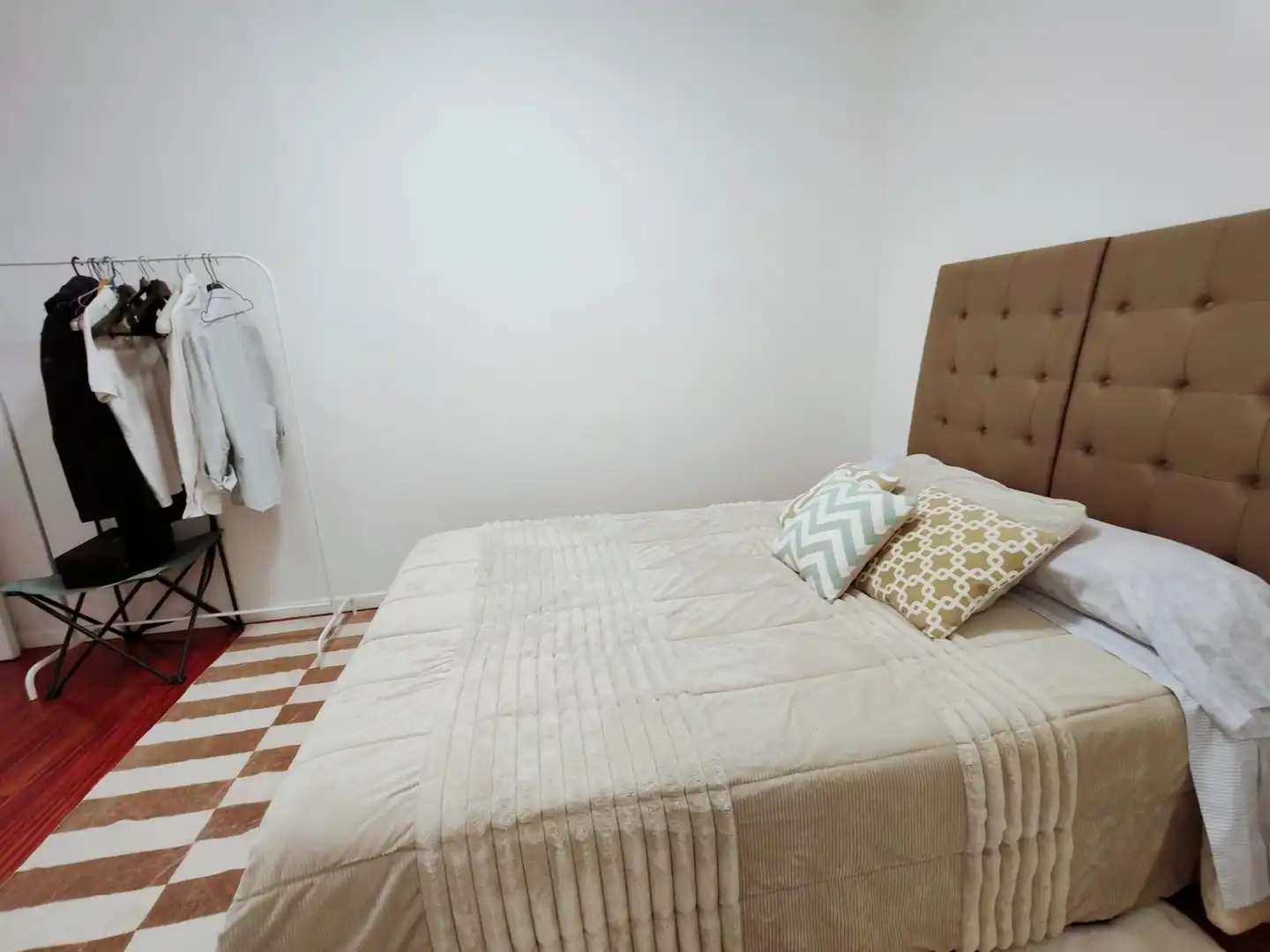 Schlafzimmer von Wohnung zum Verkauf in Vigo  mit Heizung, Möbliert und Balkon
