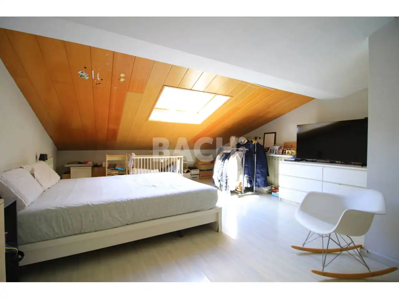 Habitación de Ático en venta en Vic con Aire acondicionado, Calefacción y Parquet