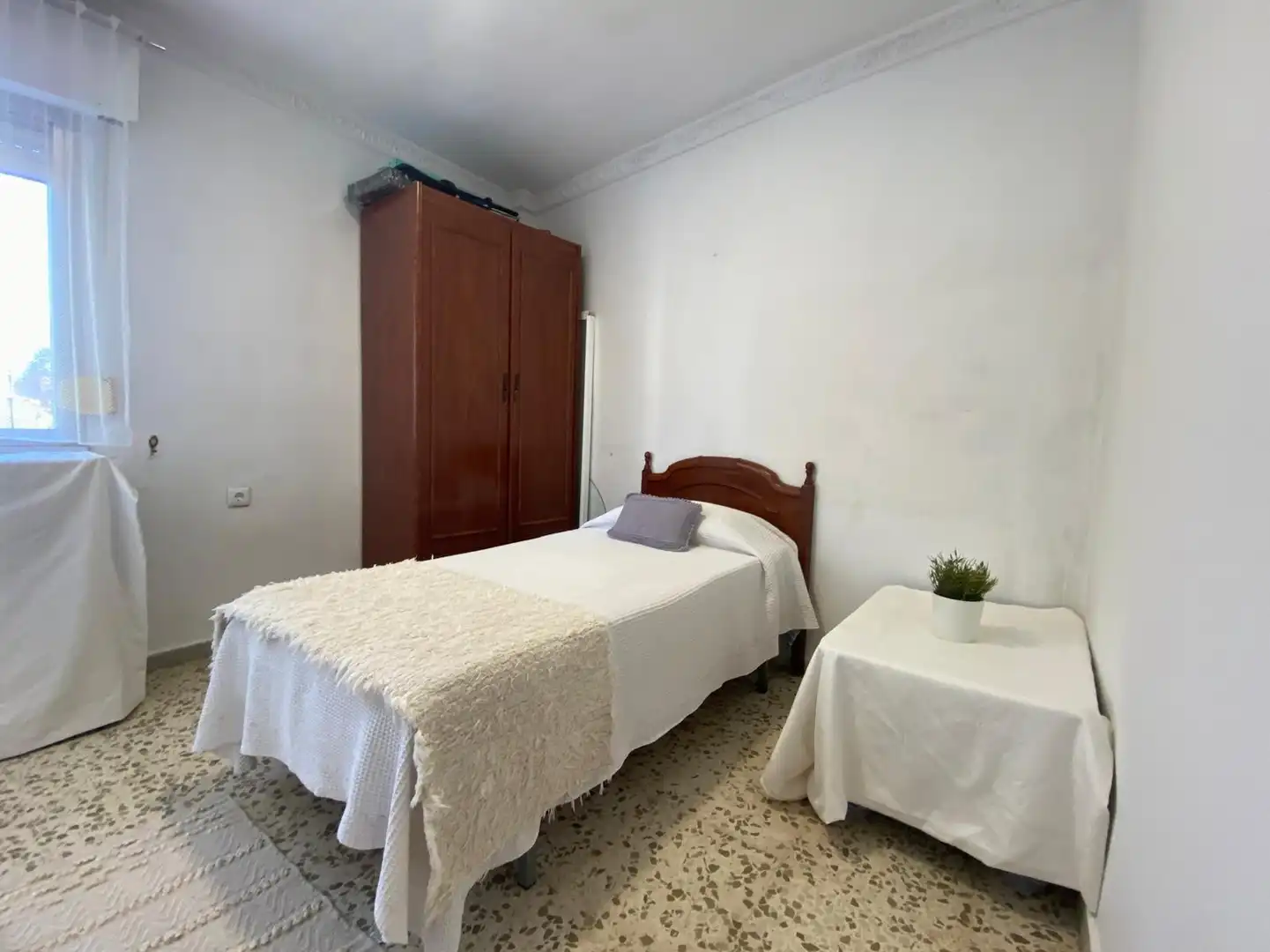 Habitación de Piso en venta en Sanlúcar de Barrameda con Aire acondicionado y Balcón