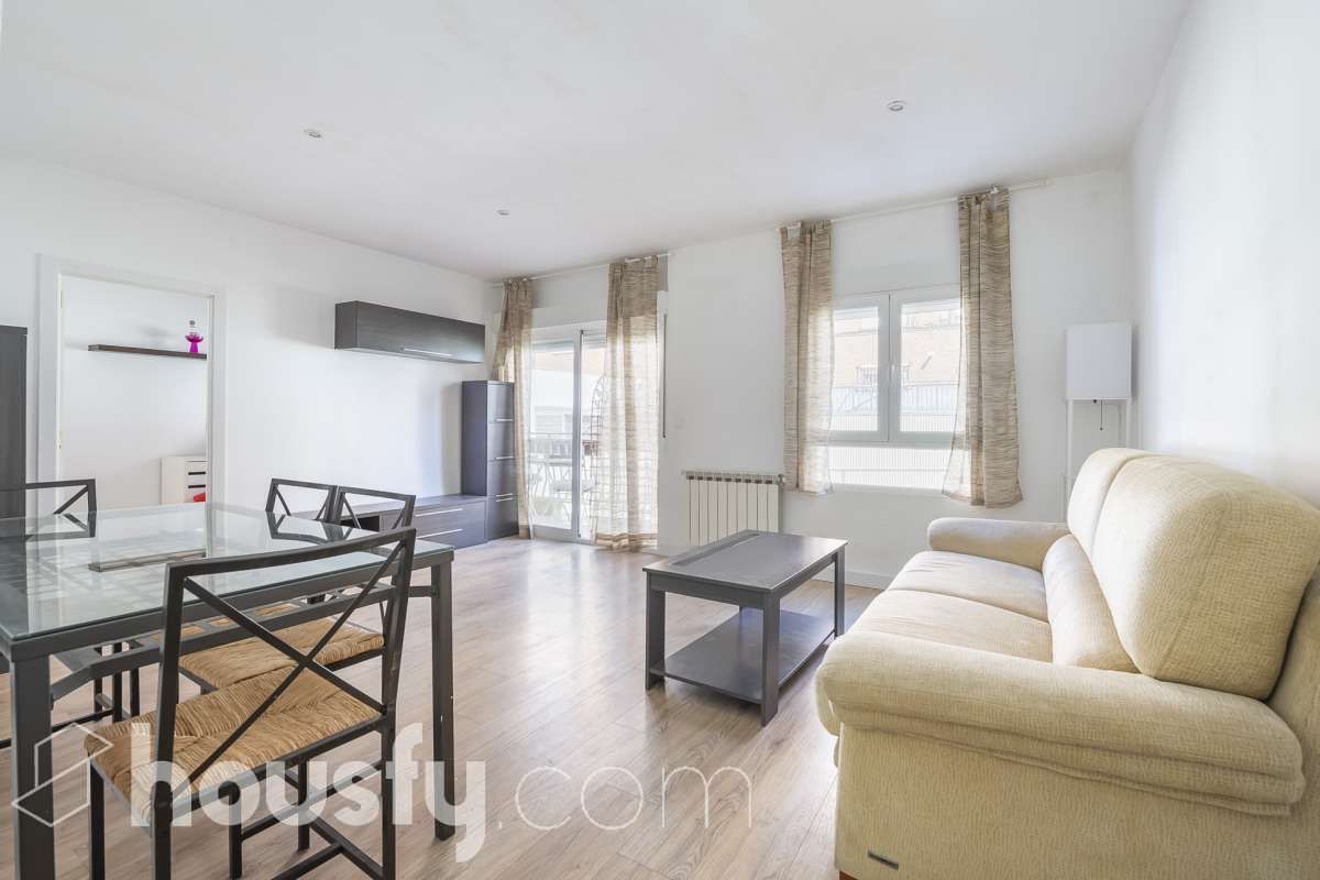 Piso en venta en Cl. San Secundino, Ventas