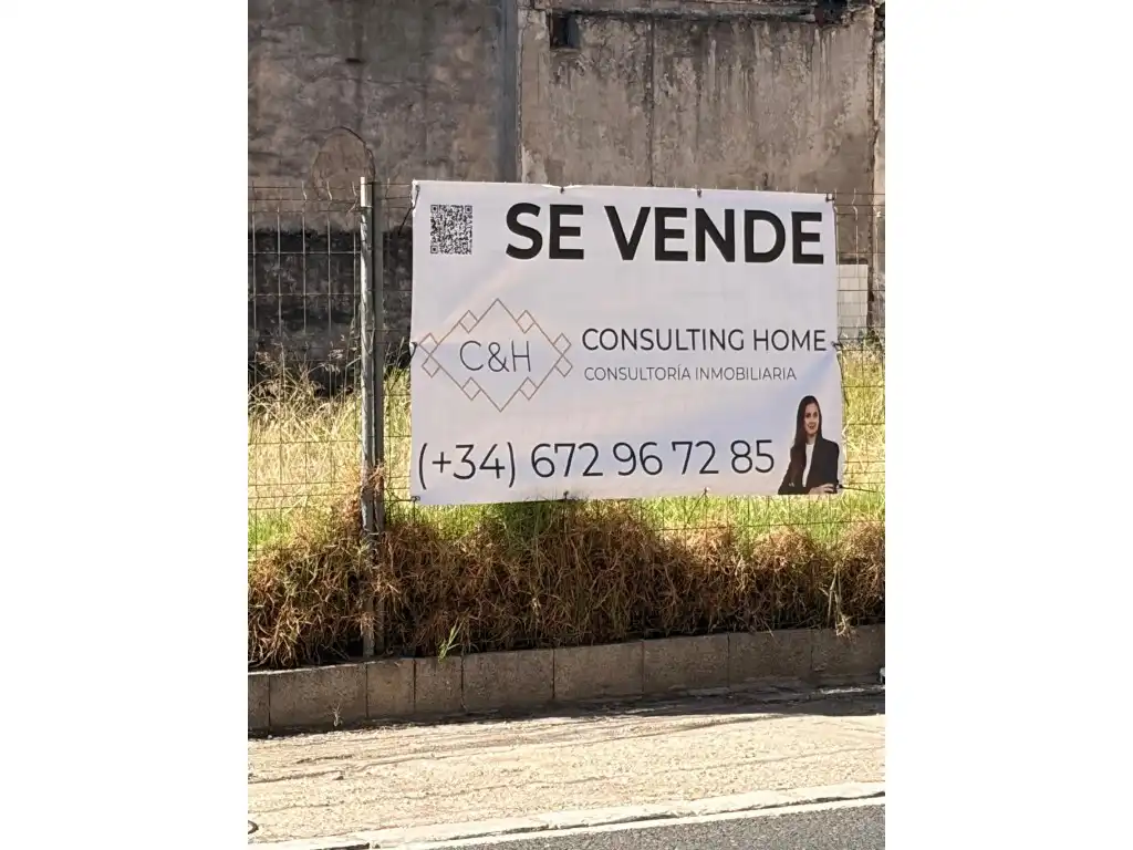 Terreny residencial en venda a Avenida Mar De La
