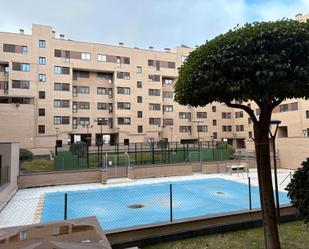 Piscina de Pis en venda en  Madrid Capital amb Aire condicionat, Calefacció i Traster