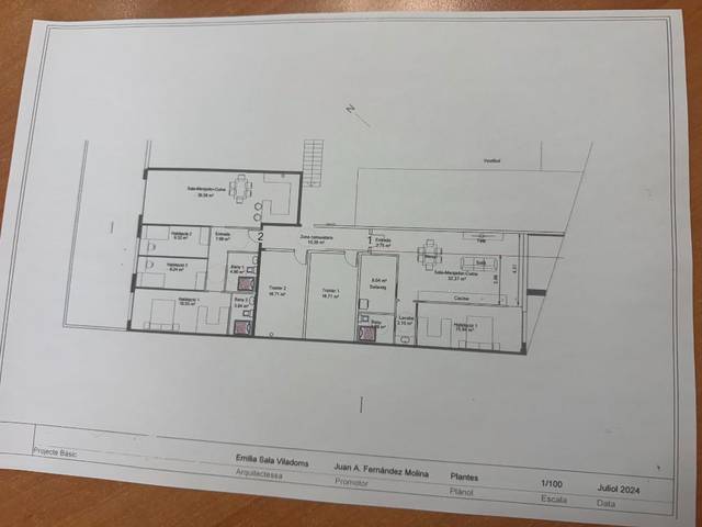 Planta baja en Venta en Camí Vell de Sant Boi, 30 en Centre