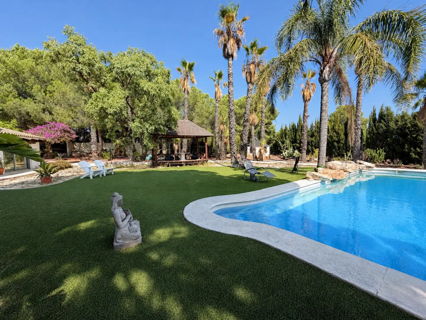 Garden of Houses for sale in Bétera  with Air Conditioner, Heating and Swimming Pool