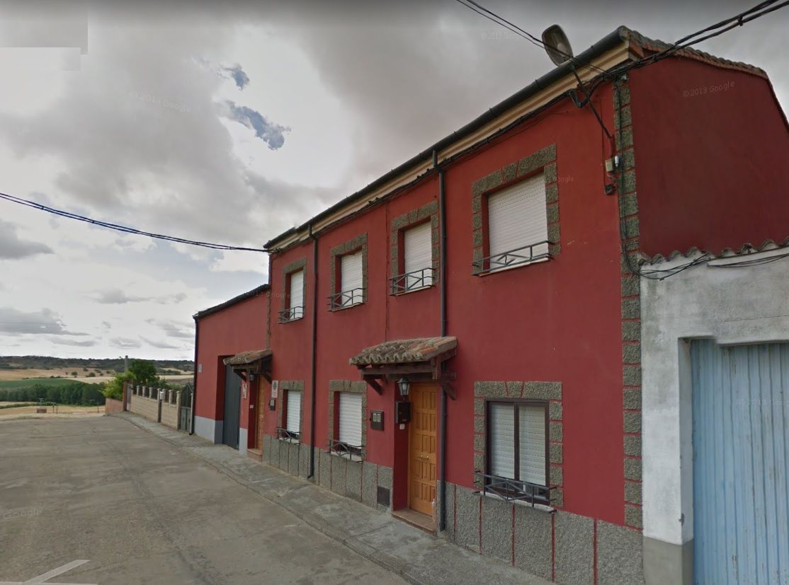Vista exterior de Finca rústica en venda en Corrales del Vino amb Jardí privat, Moblat i Forn